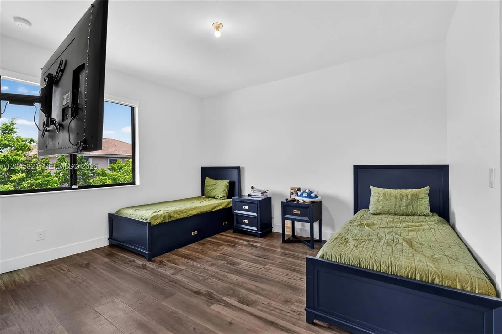 Property photo 24