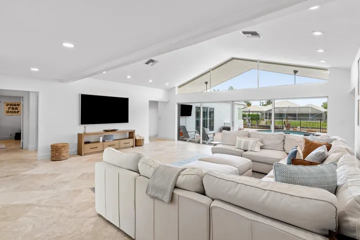 007-1332TamarindWay-BocaRaton-FL-33486-S