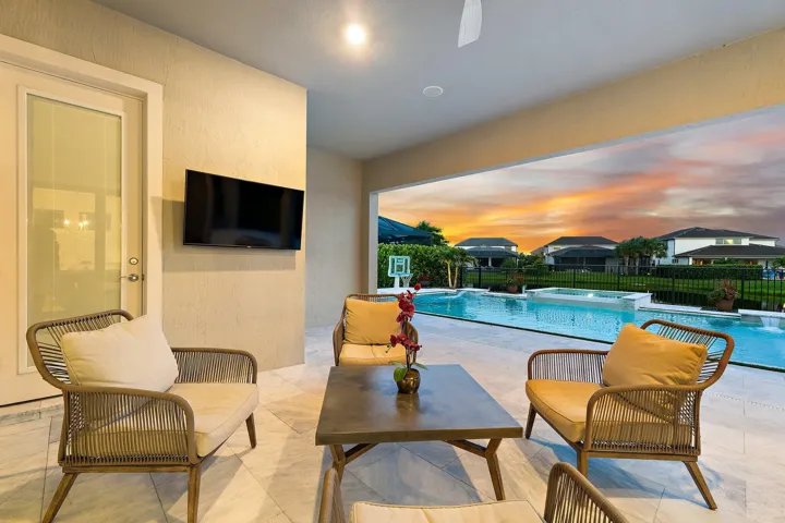 315 Sonoma Isles