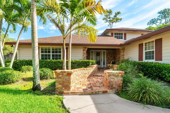004-12101TumbleweedCourt-Wellington-FL-3