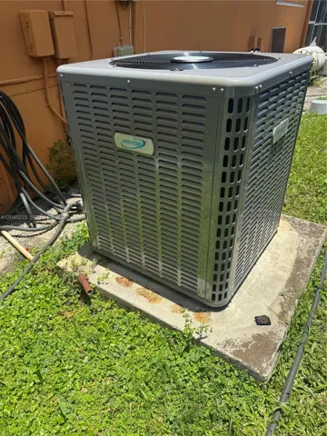 outside ac compressor