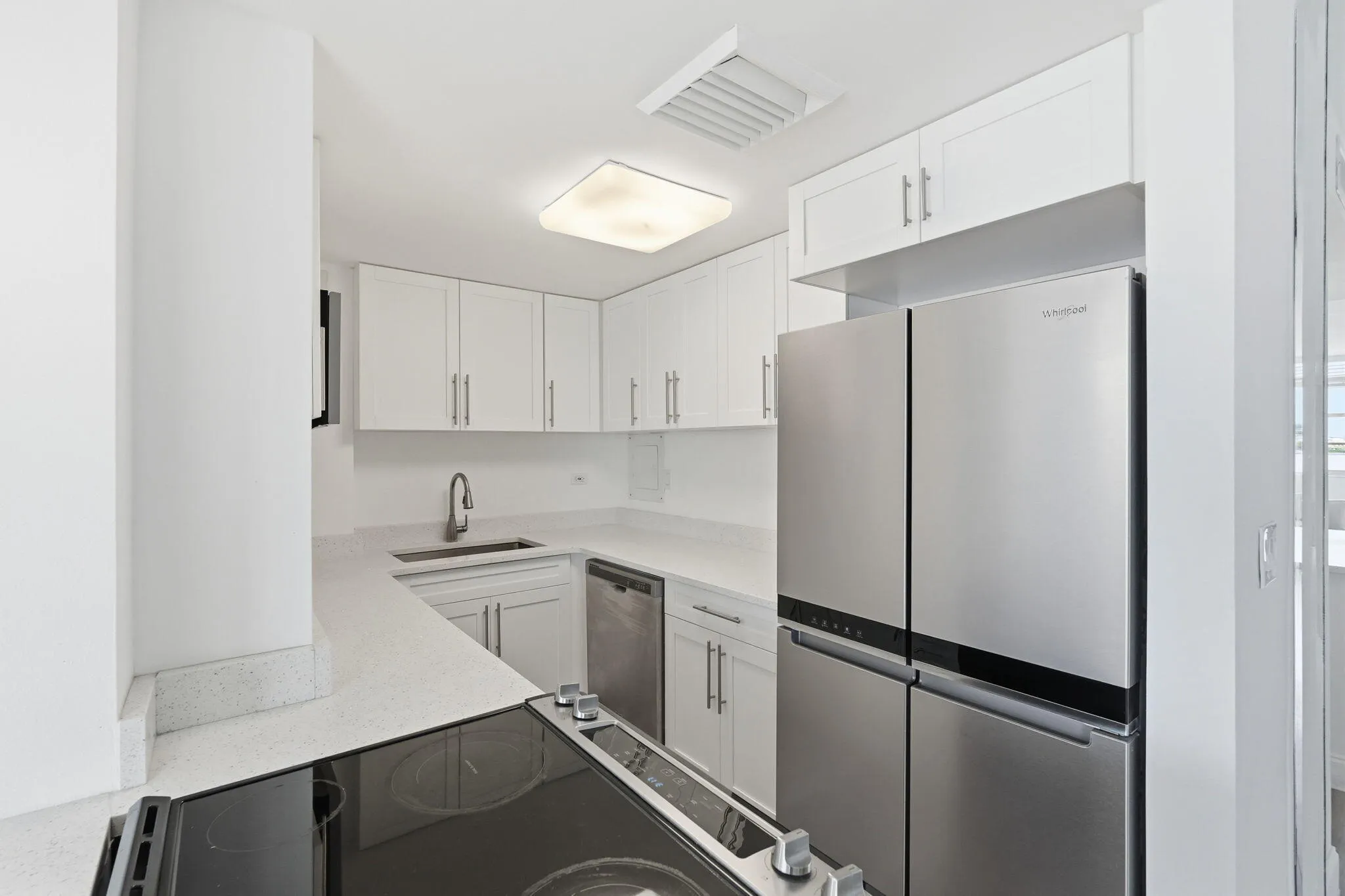 24-web-or-mls-2800_N_Flagler_Dr_Unit_410