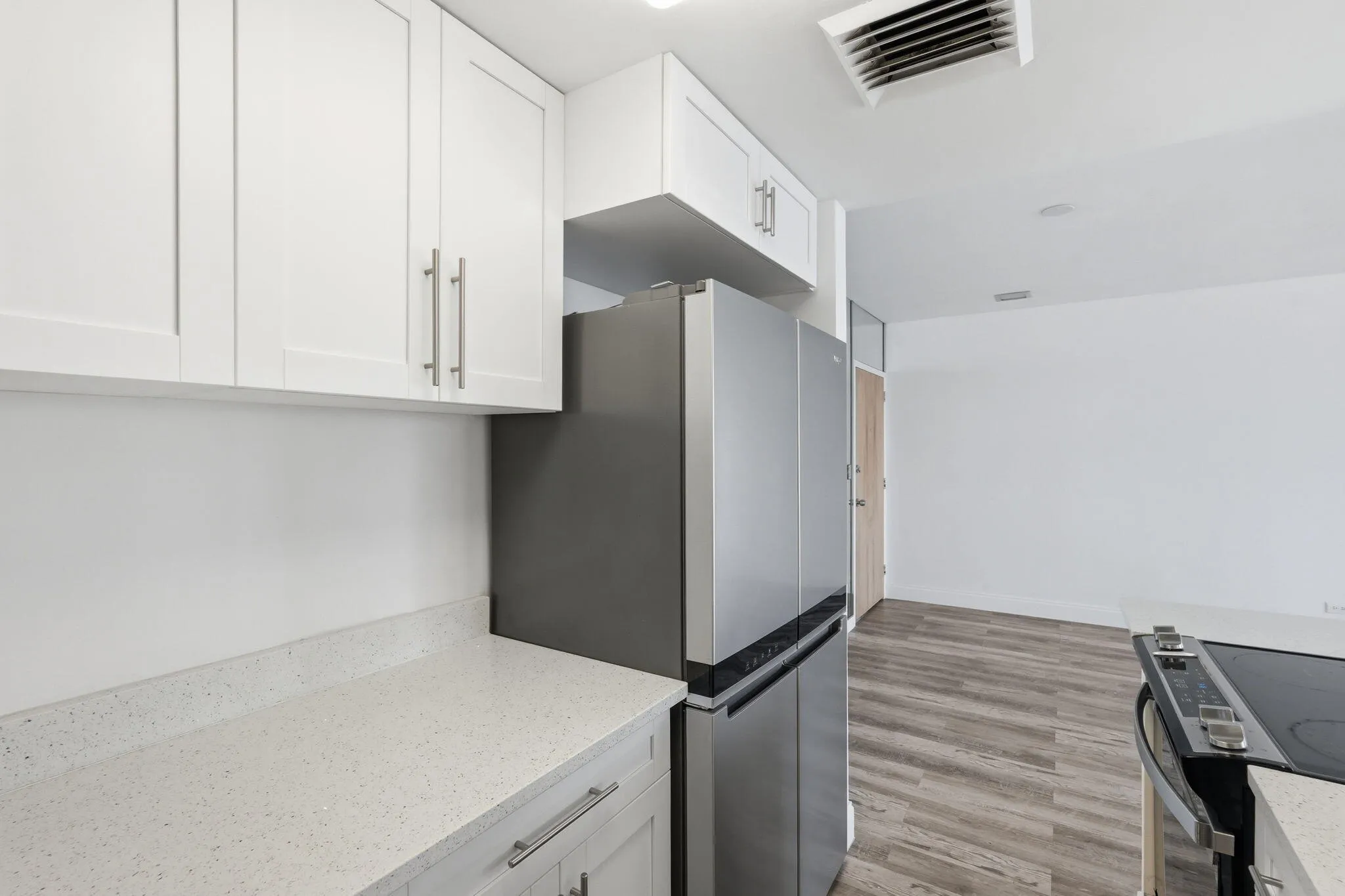 23-web-or-mls-2800_N_Flagler_Dr_Unit_410