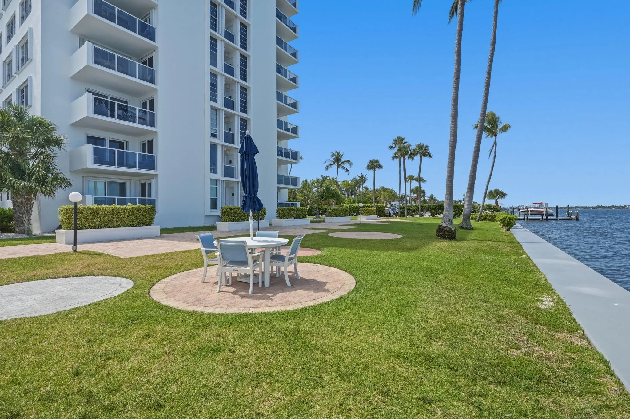39-web-or-mls-2800_N_Flagler_Dr_Unit_410
