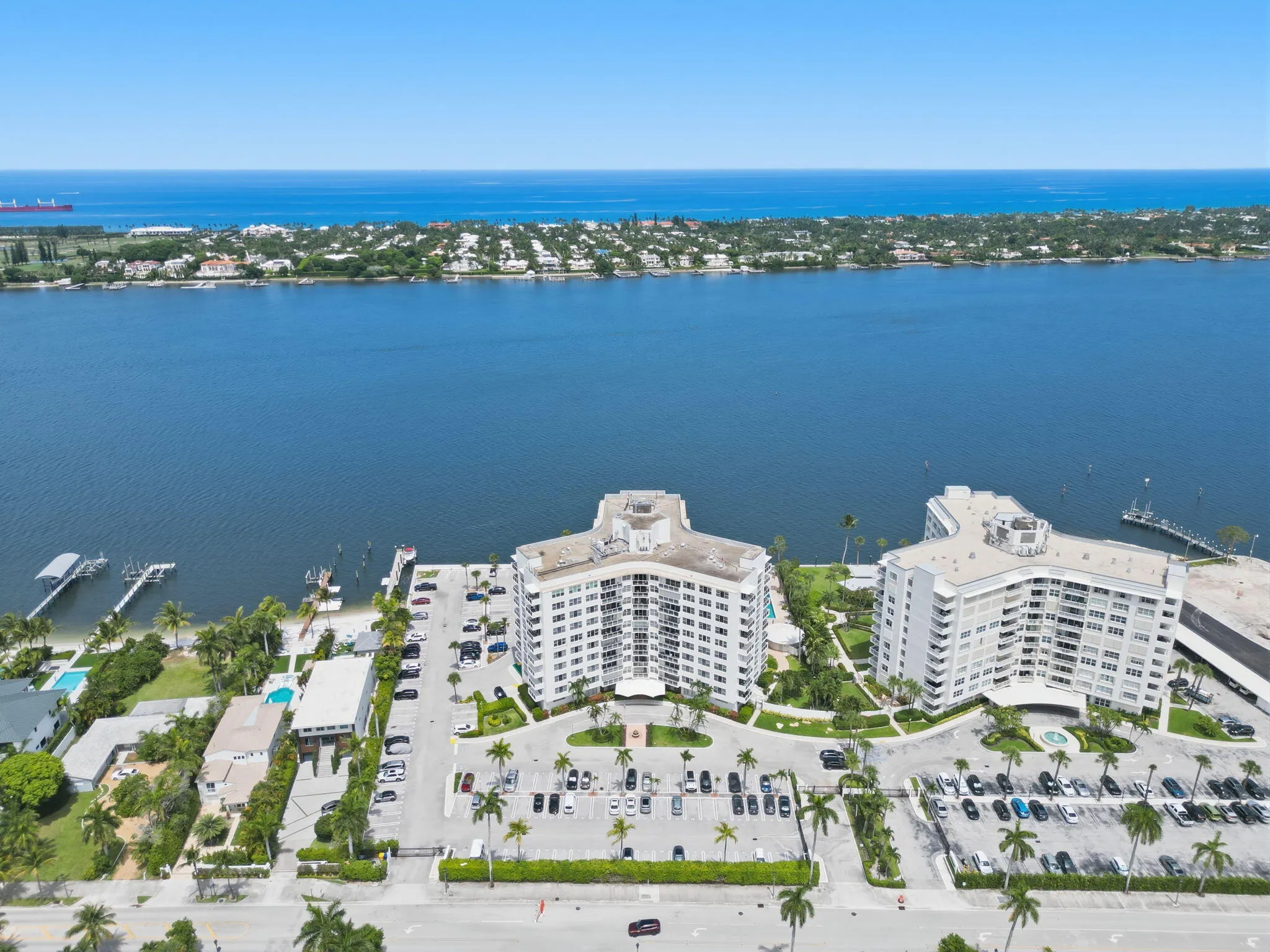 46-web-or-mls-2800_N_Flagler_Dr_Unit_410