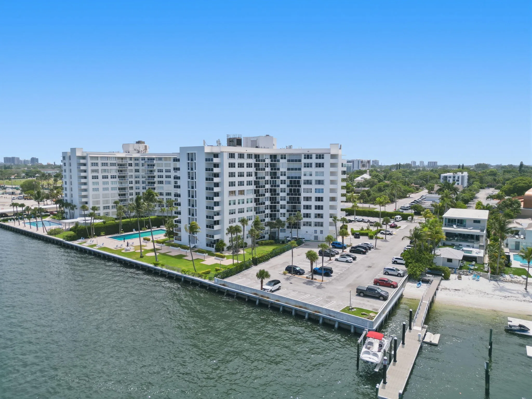 48-web-or-mls-2800_N_Flagler_Dr_Unit_410