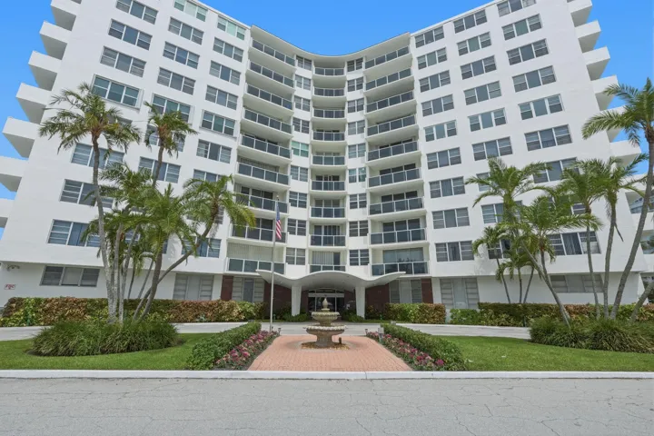 2-web-or-mls-2800_N_Flagler_Dr_Unit_410_