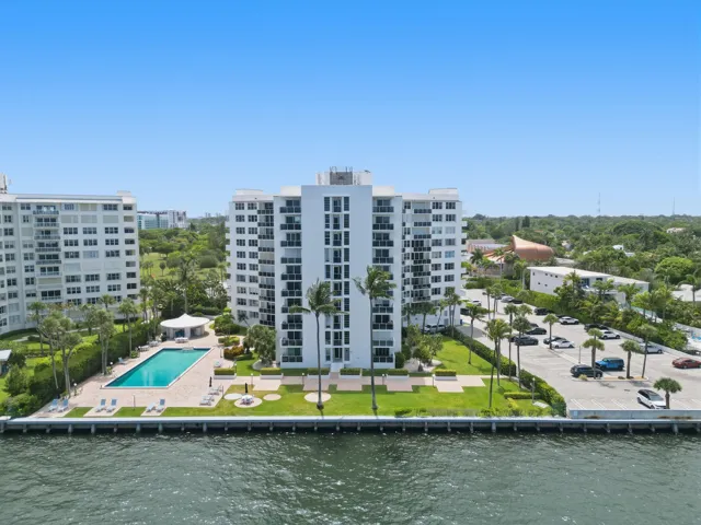 49-web-or-mls-2800_N_Flagler_Dr_Unit_410