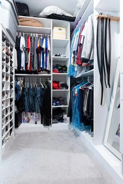 M Closet