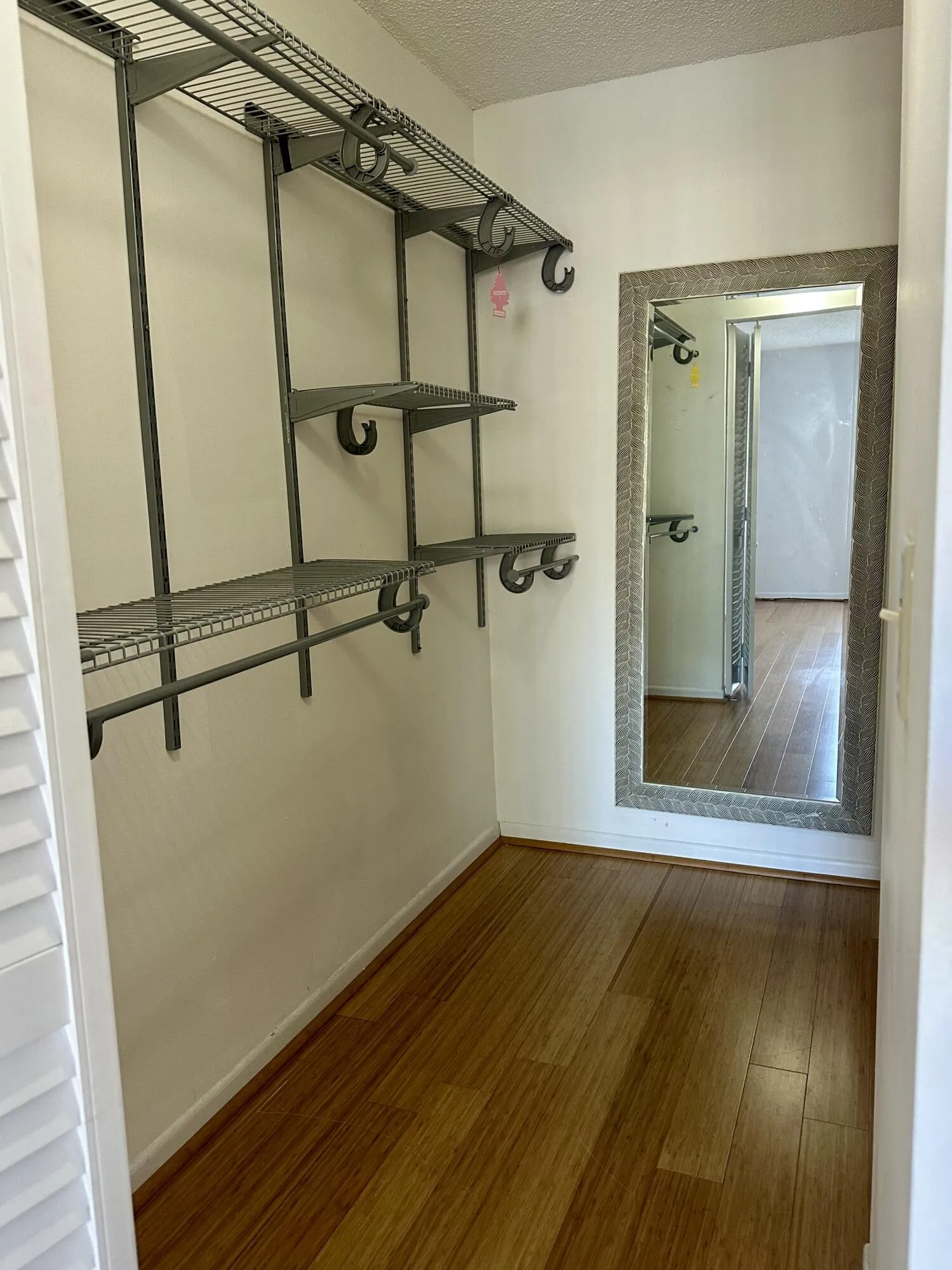 walking closet