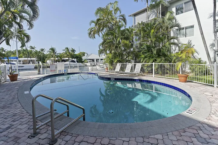 1535 SE 15th St - #206 - 042