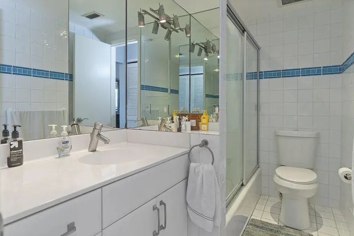 1535 SE 15th St - #206 - 033