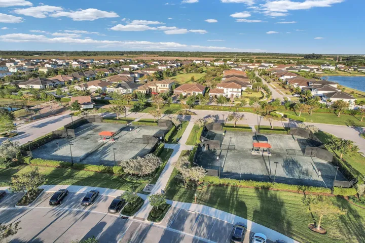 1168 Stirling Pine Place Loxahatchee 30