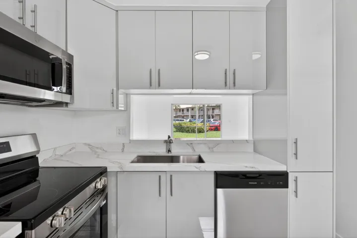 10-web-or-mls-5561-6138