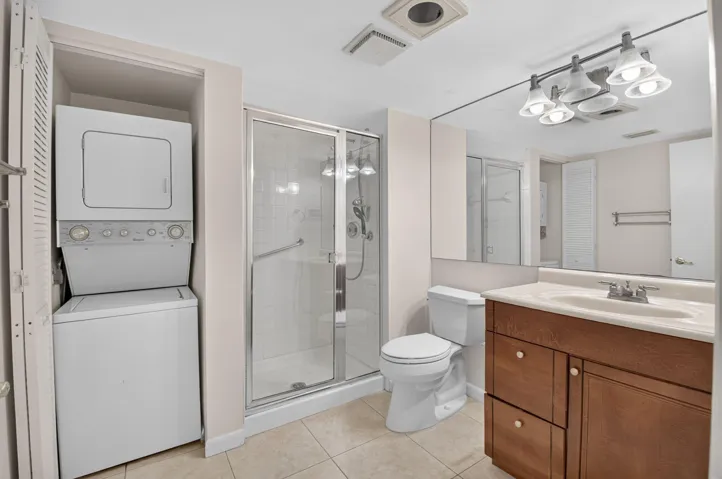 2nd Bathroom & Laundry