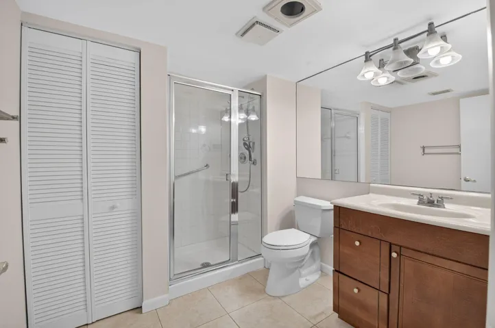 2nd Bathroom