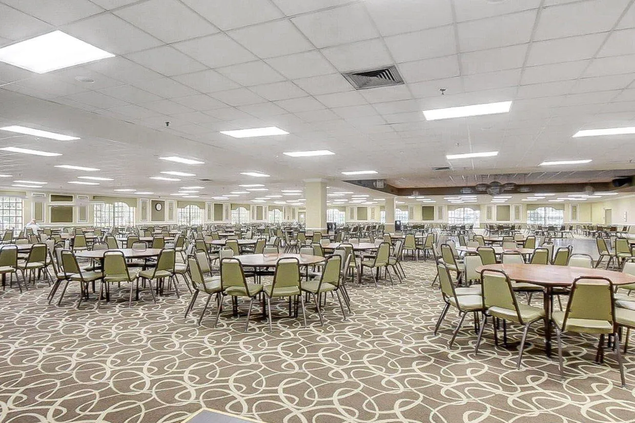 Dining in the Clubhouse