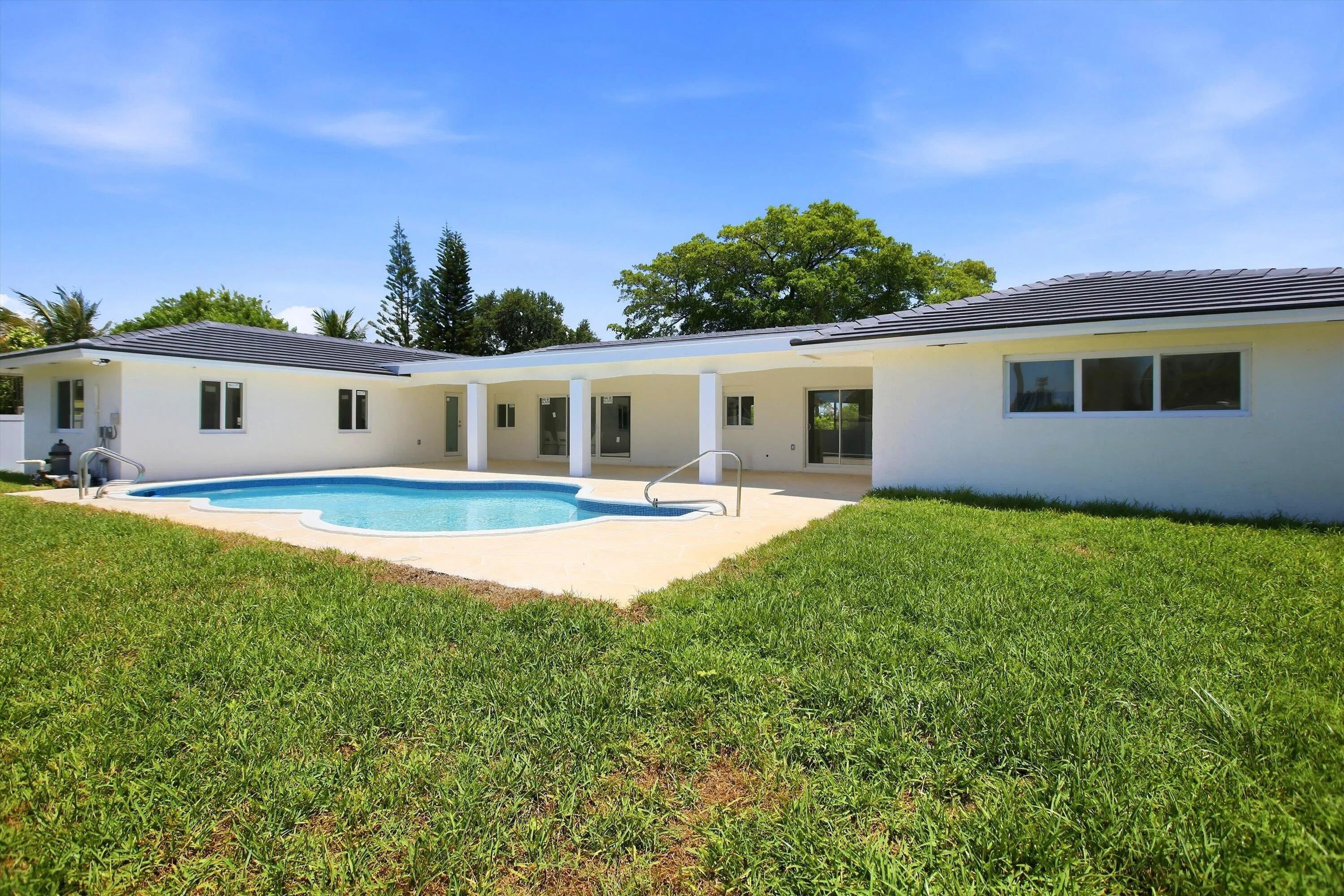 34-Property Photo 034