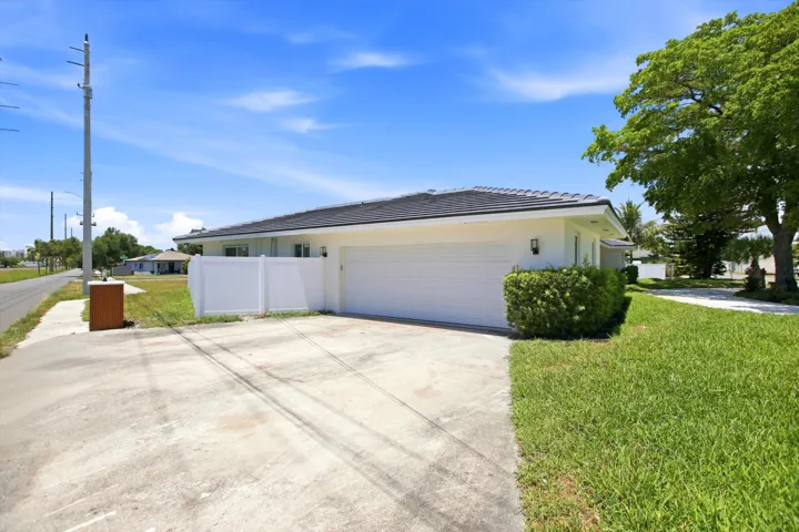 35-Property Photo 035