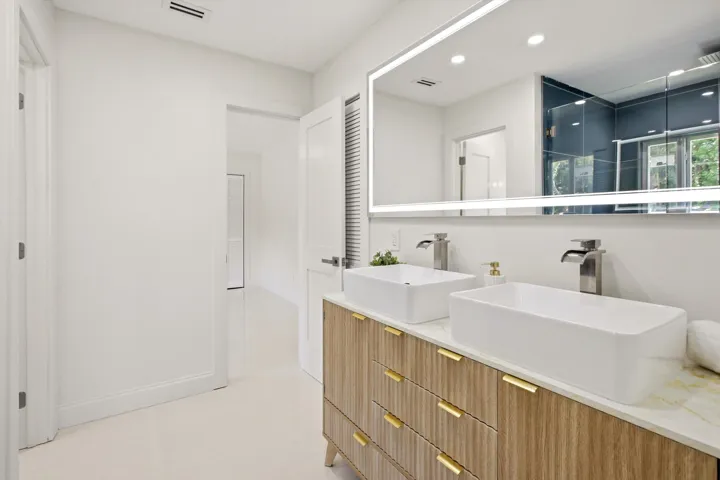 26-Property Photo 026