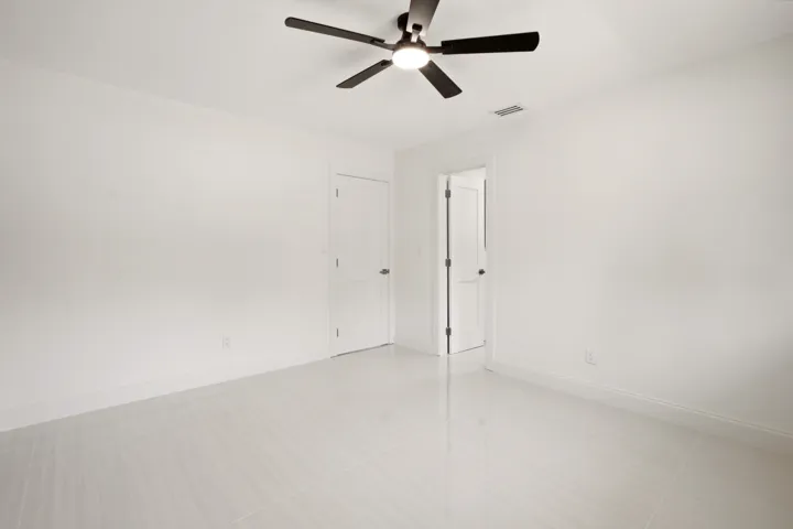 23-Property Photo 023