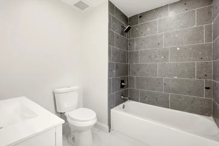 21-Property Photo 021