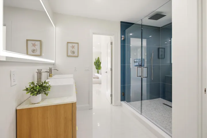 24-Property Photo 024