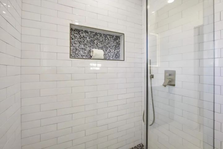 19-Property Photo 019