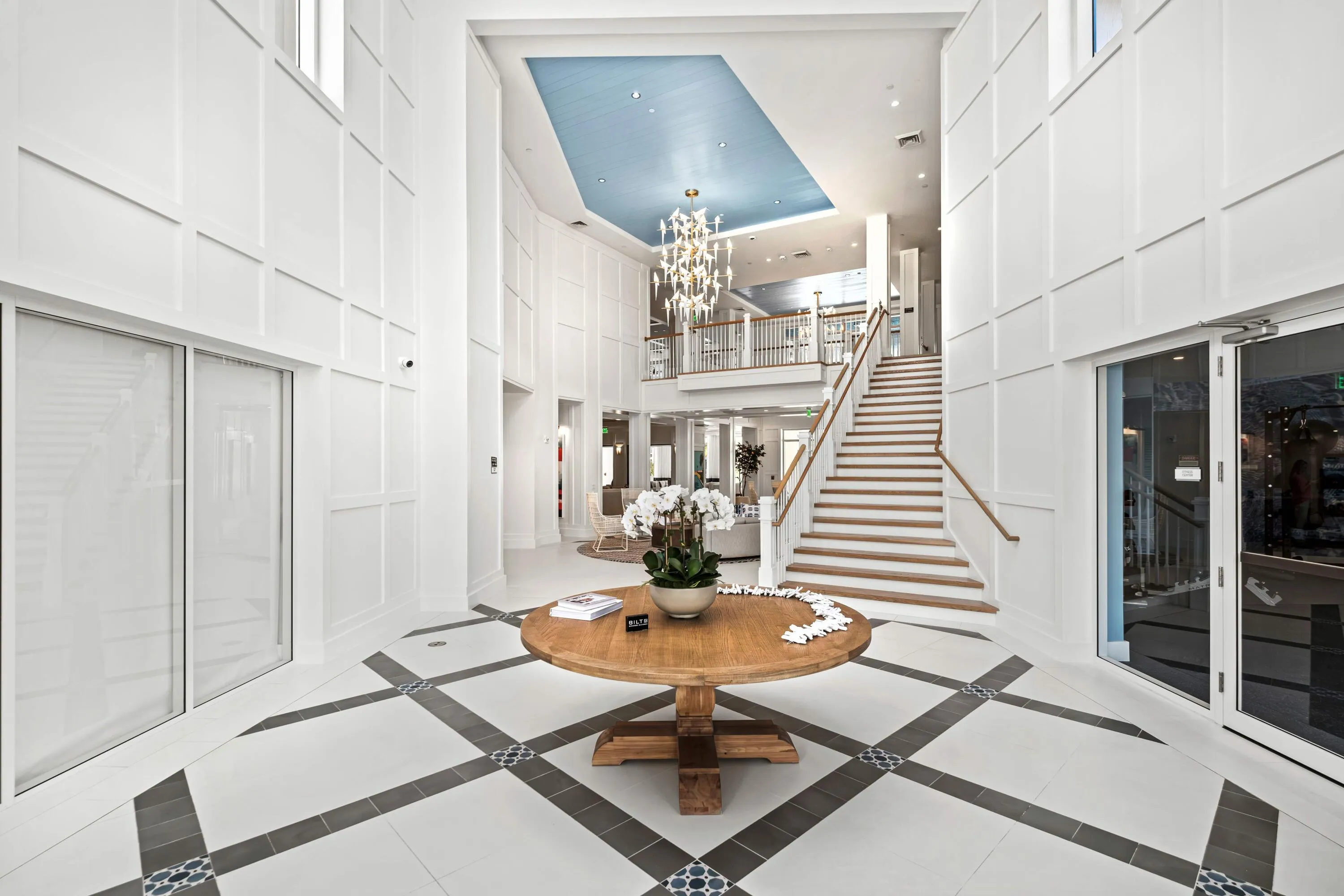 002-Lobby