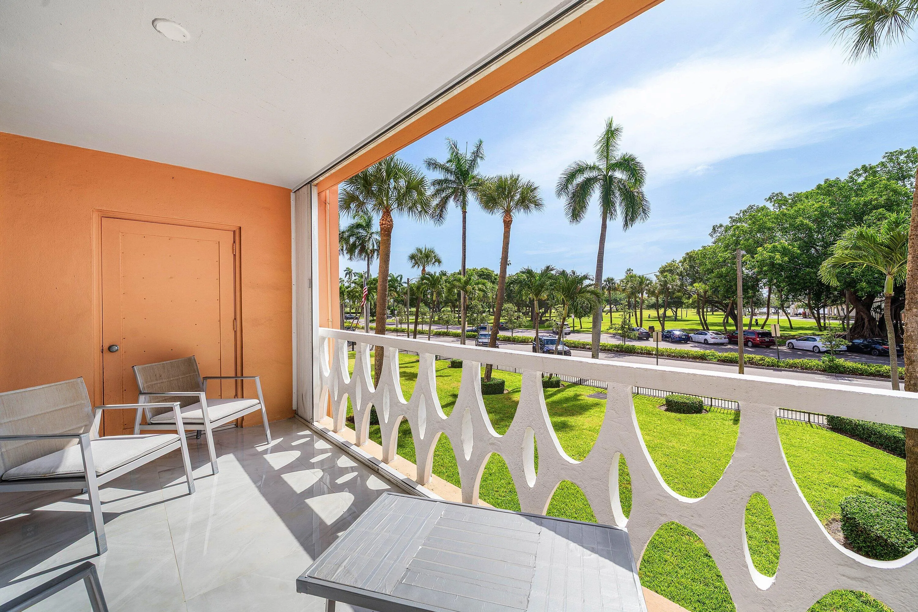 15 south Golfview rd