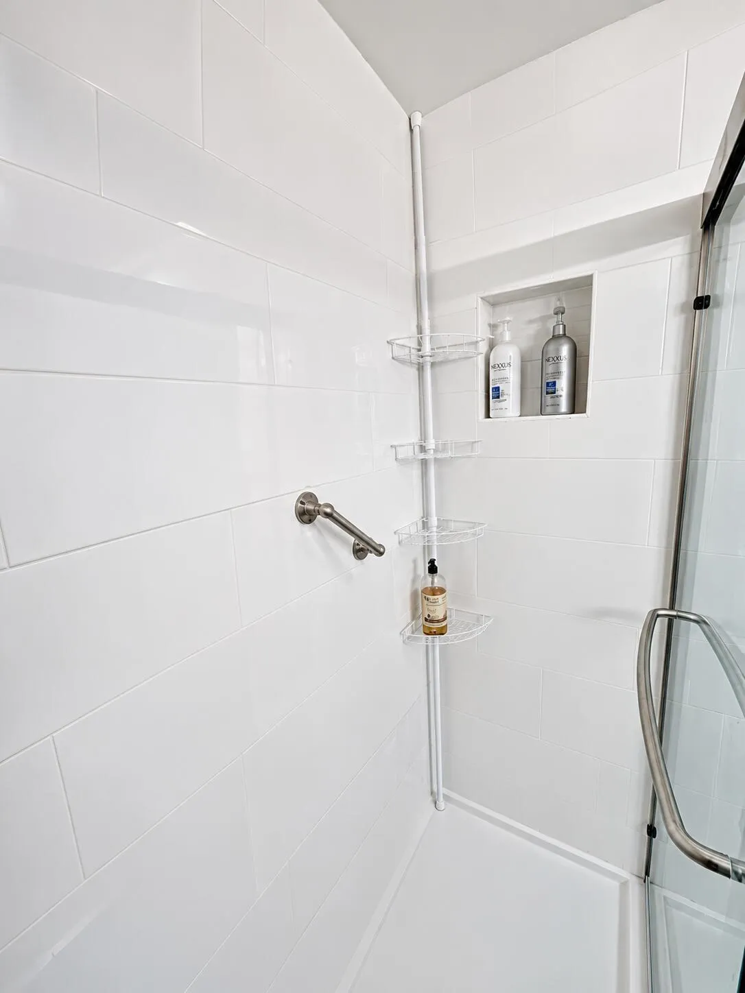 3850 215 master shower inside