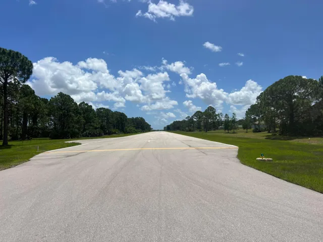 4000 + feet paved runway
