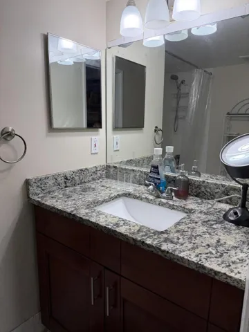 7840 SONOMA APT 204 BATHROOM 2
