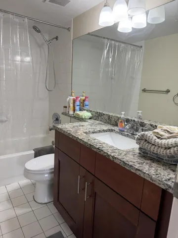 7840 SONOMA APT 204 BATHROOM 3