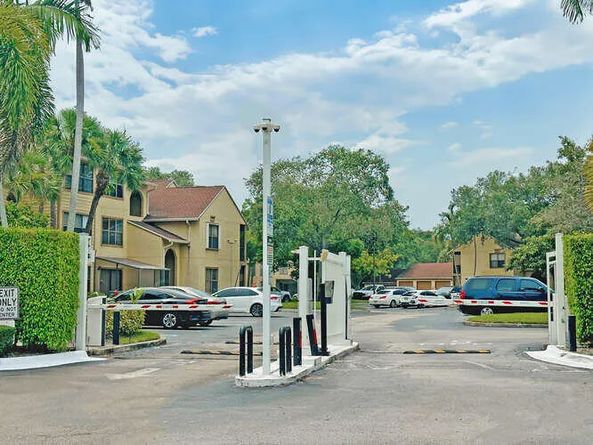 Boynton Landings 11-019-018-666x500