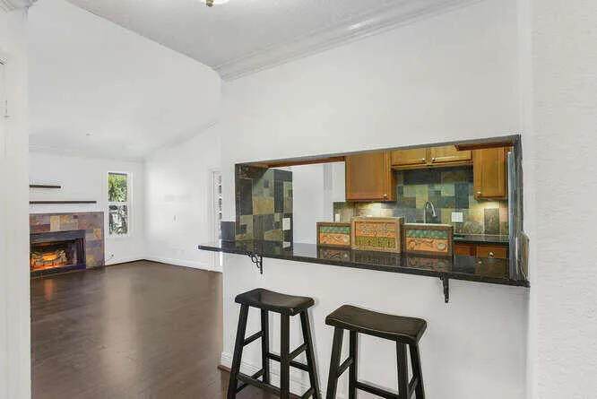 2311 n congress ave 28 pamela-022-027-66