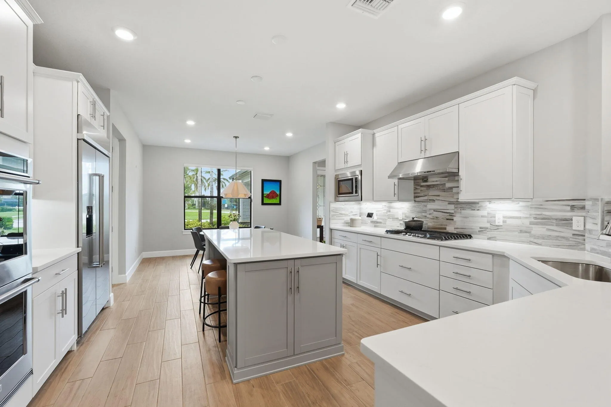 32-web-or-mls-208_Sonoma_Isles_Circle_03