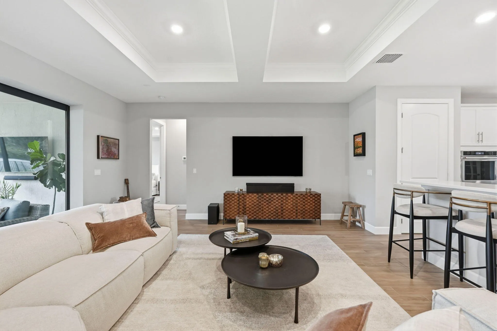 41-web-or-mls-208_Sonoma_Isles_Circle_04