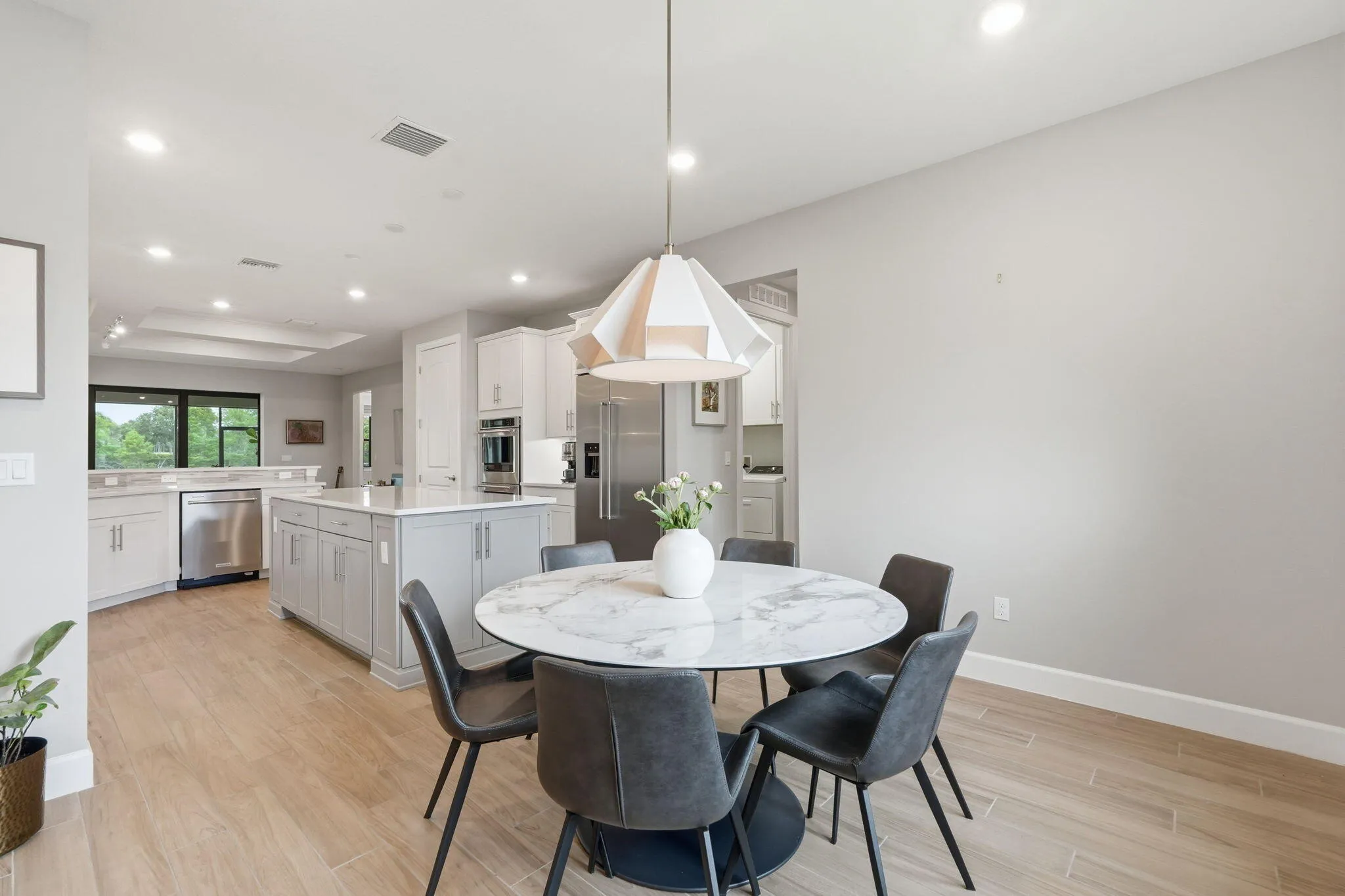 30-web-or-mls-208_Sonoma_Isles_Circle_03