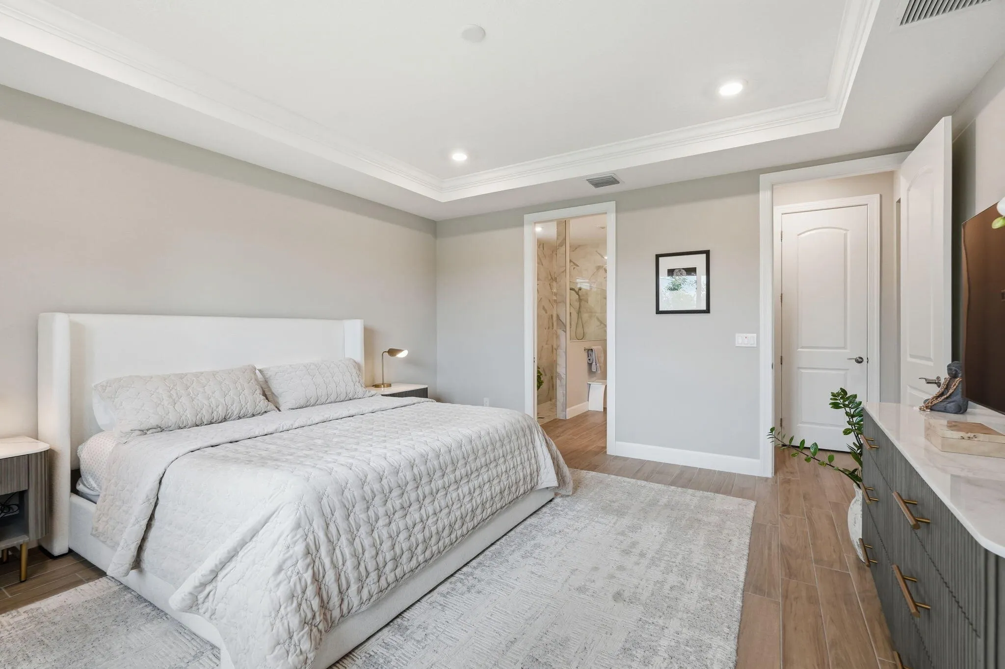1-web-or-mls-208_Sonoma_Isles_Circle_001