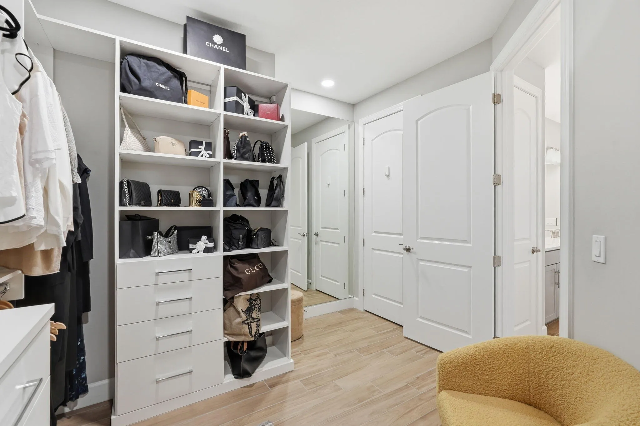 8-web-or-mls-208_Sonoma_Isles_Circle_008