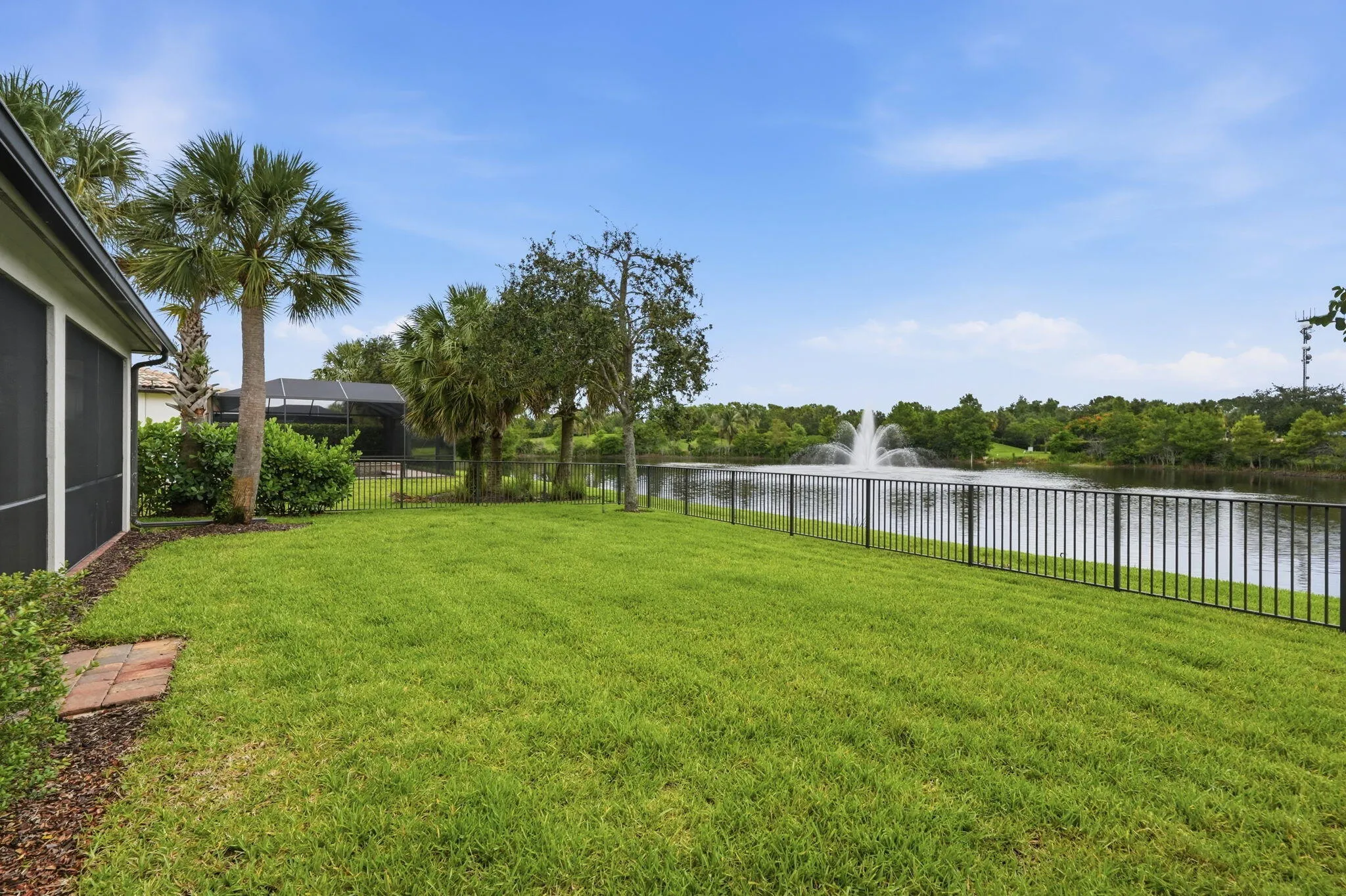 56-web-or-mls-208_Sonoma_Isles_Circle_05