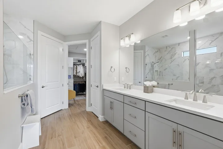 5-web-or-mls-208_Sonoma_Isles_Circle_005