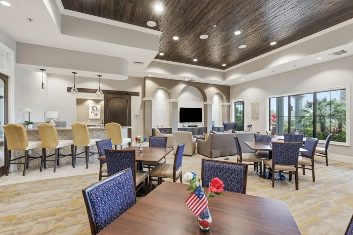 66-web-or-mls-208_Sonoma_Isles_Circle_06