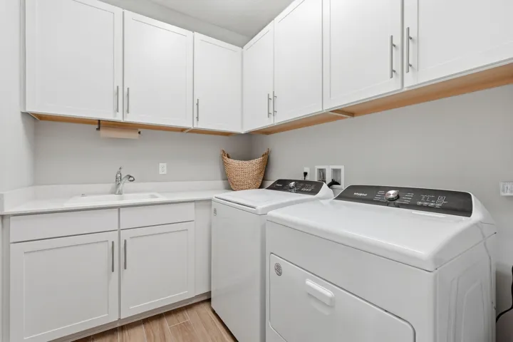 18-web-or-mls-208_Sonoma_Isles_Circle_01