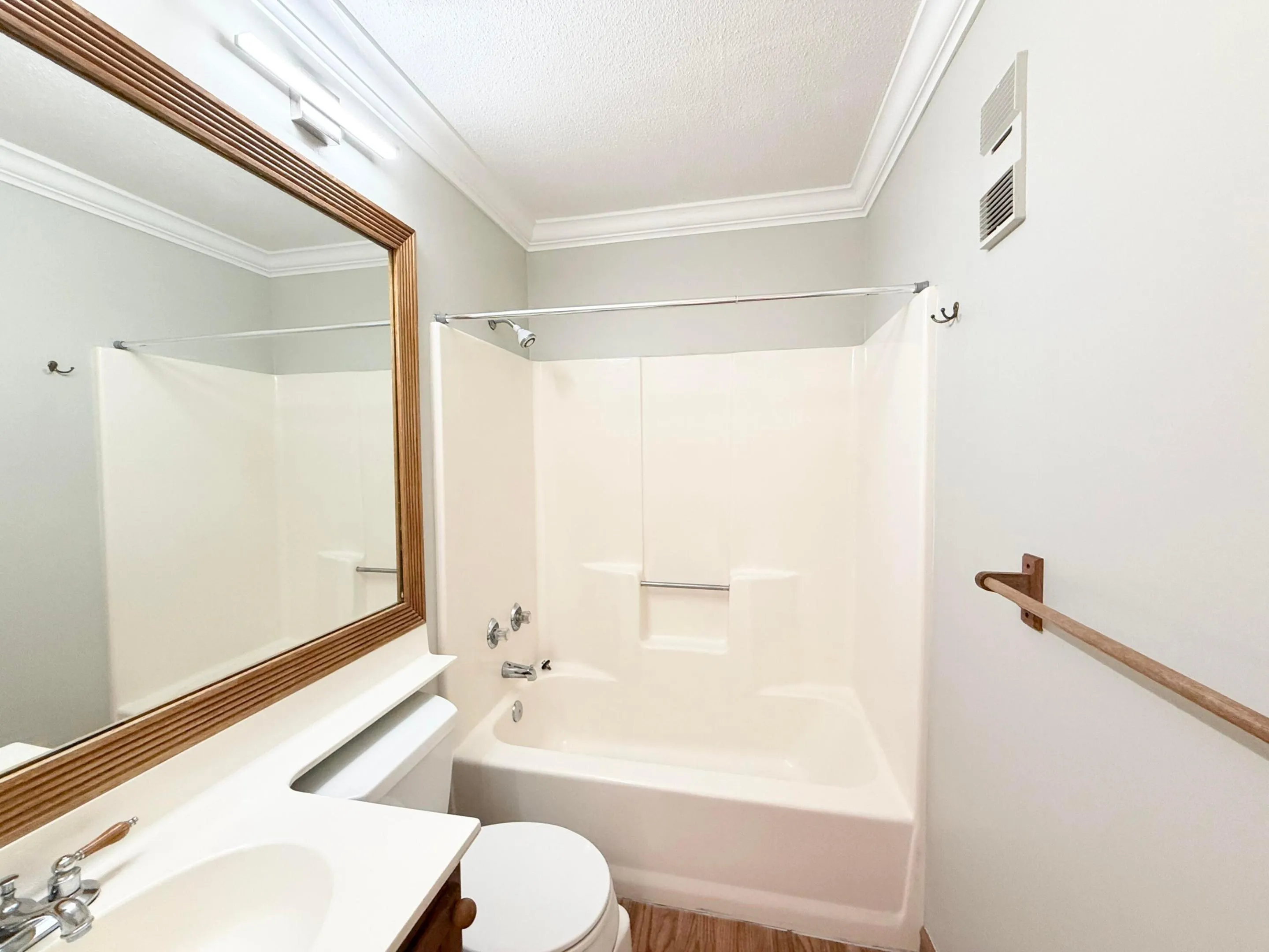 2nd bathroom