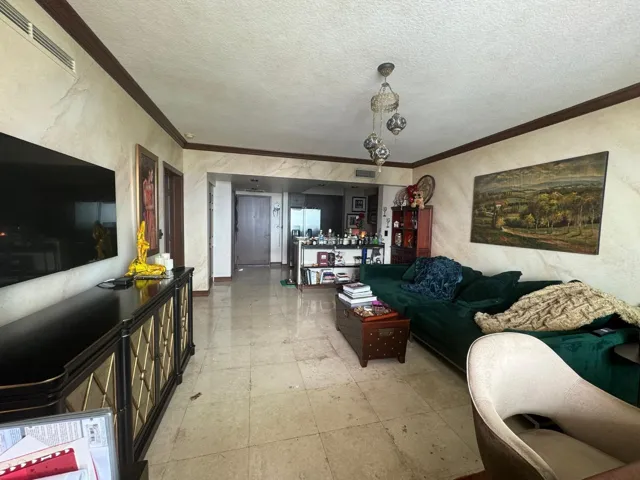 Living Room c