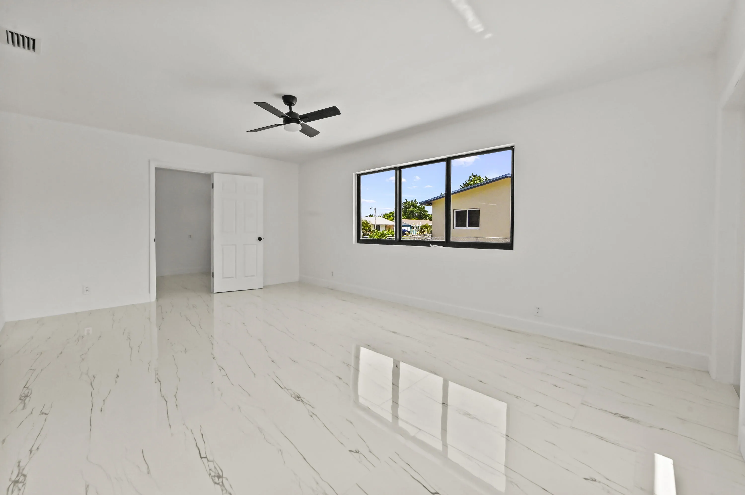 16 Family room 03