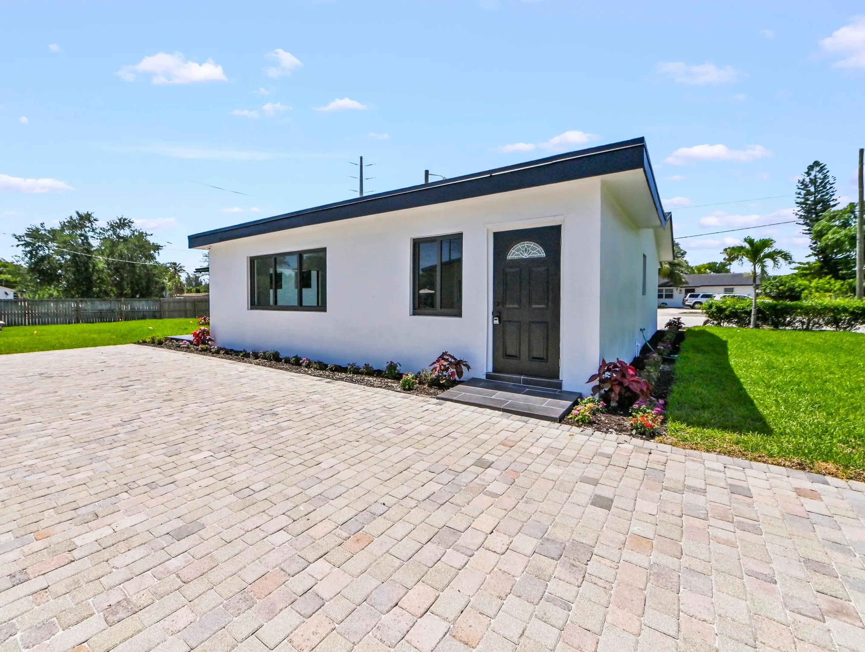 27 patio 01