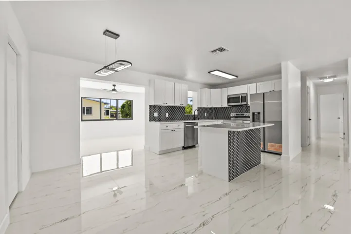 06 Dining area 01